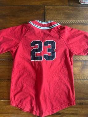 Evolution In Design Chicago Baseball Jersey Red #23 Jordan-style - Size 6